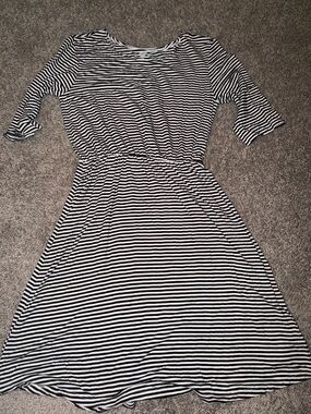Old Navy Black and White Striped Casual Dress
